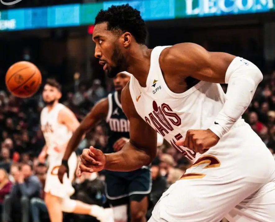 米切尔爆发新星，命运悬念刷新纪录，热火球队迎来希望！