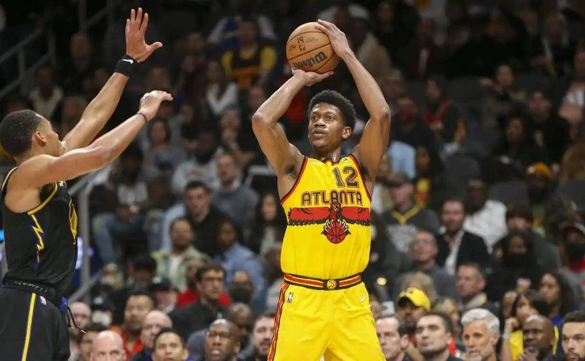 库里新星赛况扑朔迷离表现惊艳,老鹰未来可期!的简单介绍